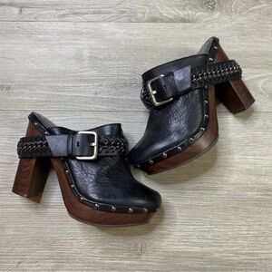 Gianni Bini Black Soft Leather Heels Mules Clogs